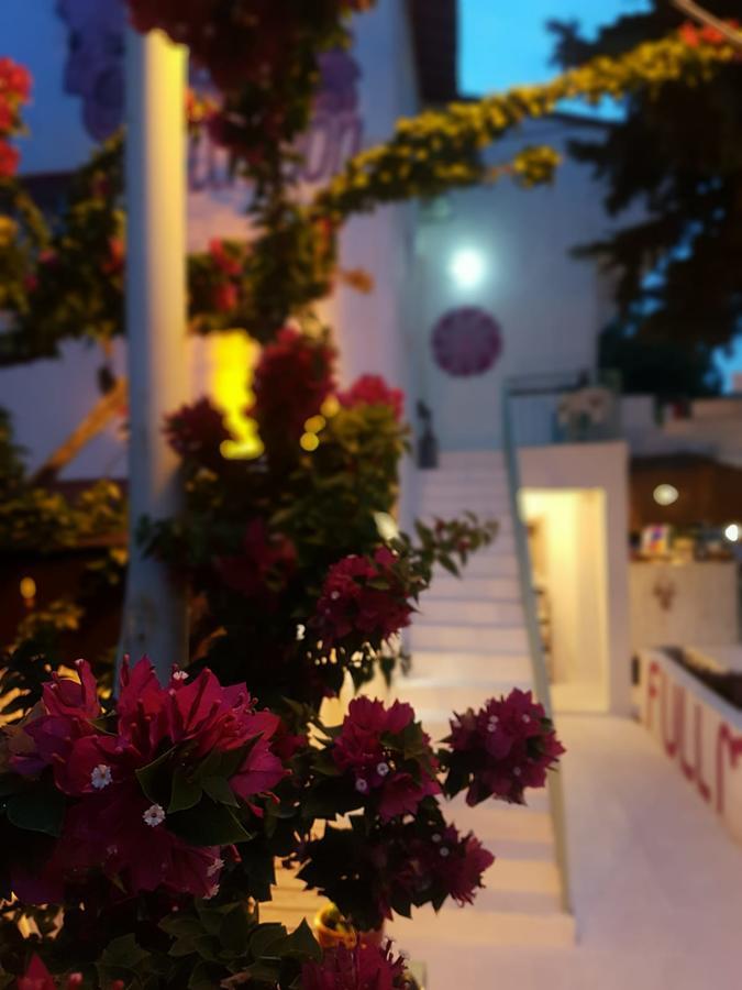 Fullmoon Rooms Cesme Çeşme Exterior foto